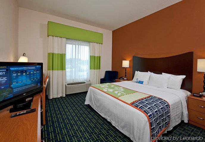 Fairfield Inn And Suites By Marriott Аугуста Стая снимка